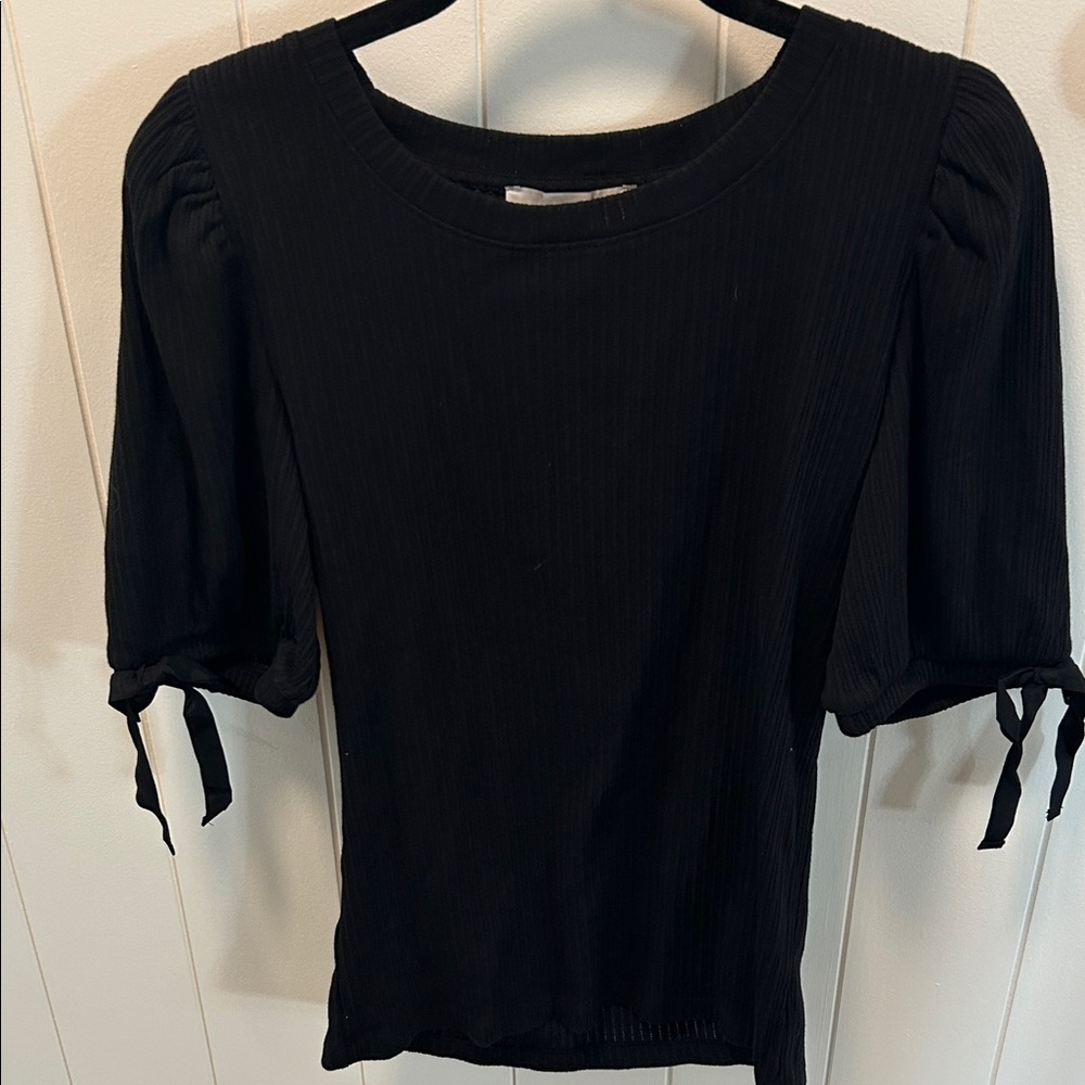 LOFT Black Puff Sleeve Blouse